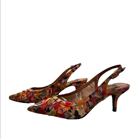 Gorgeous J.Reneé Slingback Heels - Picture 2 of 4
